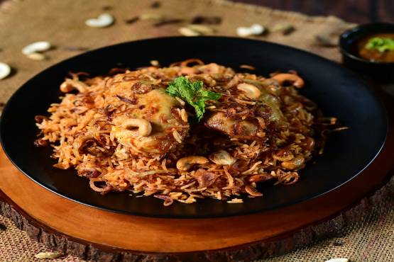Chicken Mandi Rice with Salsa and Salad